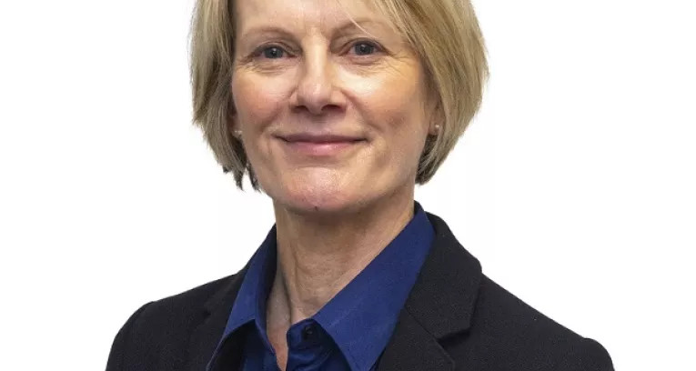 Senior Coroner Caroline Saunders / Uwch Grwner Caroline Saunders.