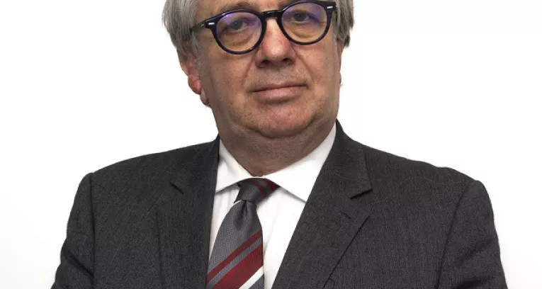 Assistant Coroner James Gormley / Crwner Cynorthwyol James Gormley.